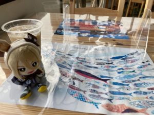 カフェラテと魚の絵とぱぺクリス