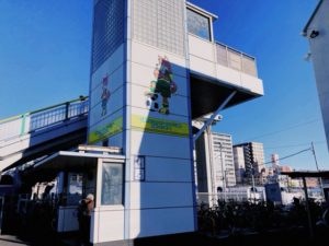 ジェフィとユニティが描いてある建物