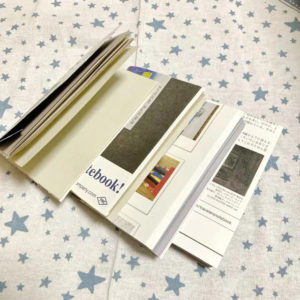 ダイソーの色画用紙で作ったリフィル。40枚入り画用紙で4冊作成した。