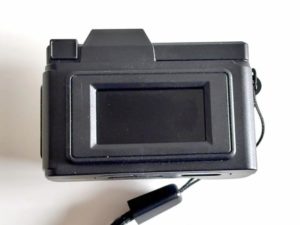 背面。ディスプレイがある。